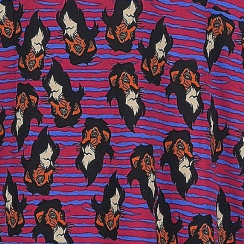 LuLaRoe Irma High Low Tunic Shirt Disney Villains Scar Lion King Size XXS NWT - Picture 6 of 6